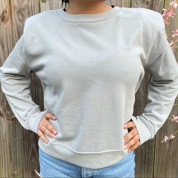 Calvin Klein Shoulder Pad Sweatshirt Pearl Grey Sz M New Woman’s. - Picture 1 of 6